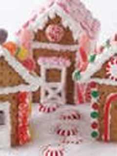 Come Decorate A Gingerbread House At Newtown Library