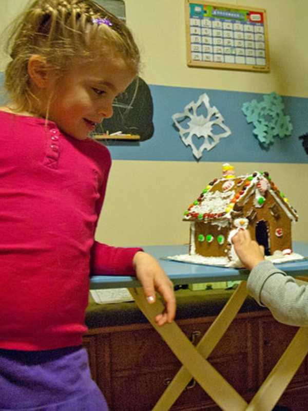Create Holiday Gingerbread Houses At John C. Hart Library 