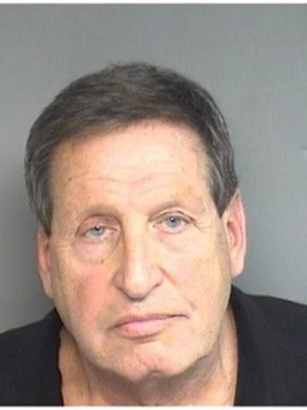 Stamford Attorney Facing Theft Charges Gives Up Law License