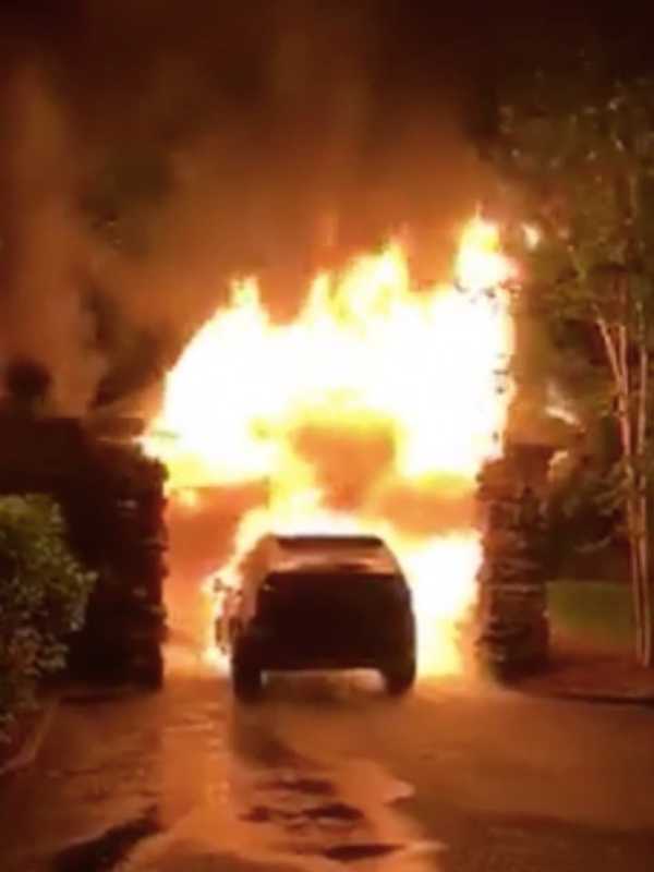 Garage Goes Up In Flames At Hillcrest Park Road Home In Greenwich