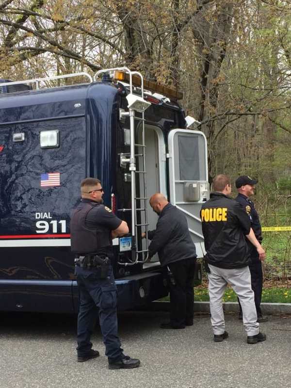 Police Investigating After Workers Find Human Remains In Greenwich Park