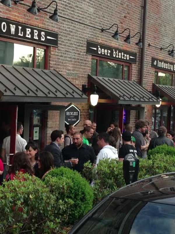 Growlers Brings World Class Beers To Tuckahoe