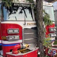 <p>The second engine continued down Broadway before it slammed into a tree.</p>