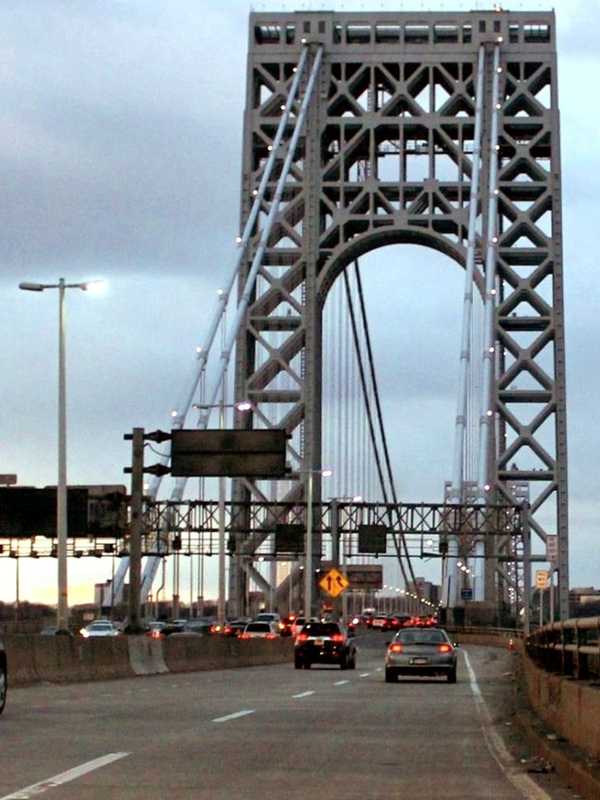 Hackensack Suicide Jumper, 37, Leaves Car In Middle Of GWB