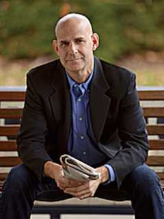 Ridgewood's Harlan Coben Kicks Off Book Tour At Bookends