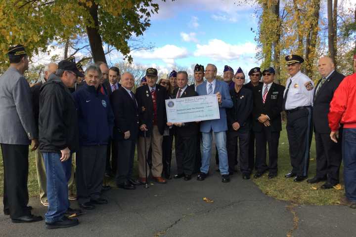 County War Memorial To Honor Vets Who've Served In Persian Gulf