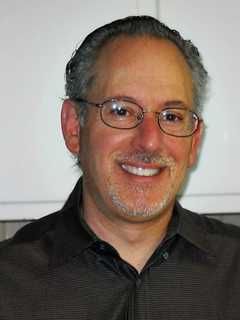 Katonah Resident Heads Up Annual Wine Tasting Event With Broadway Theme