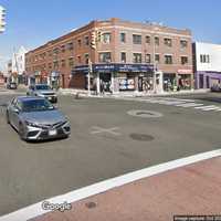 Robbers Slash Victim's Neck, Flee From Long Island Incident: Police