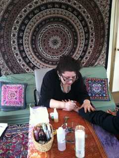 Teens Invited To Henna Workshop At Bronxville Library
