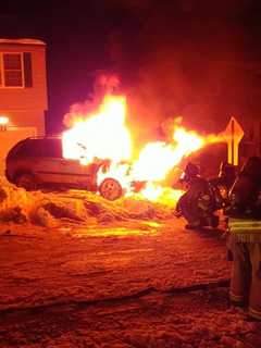 Echo Hose Firefighters Put Out Huge Car Blaze In Shelton