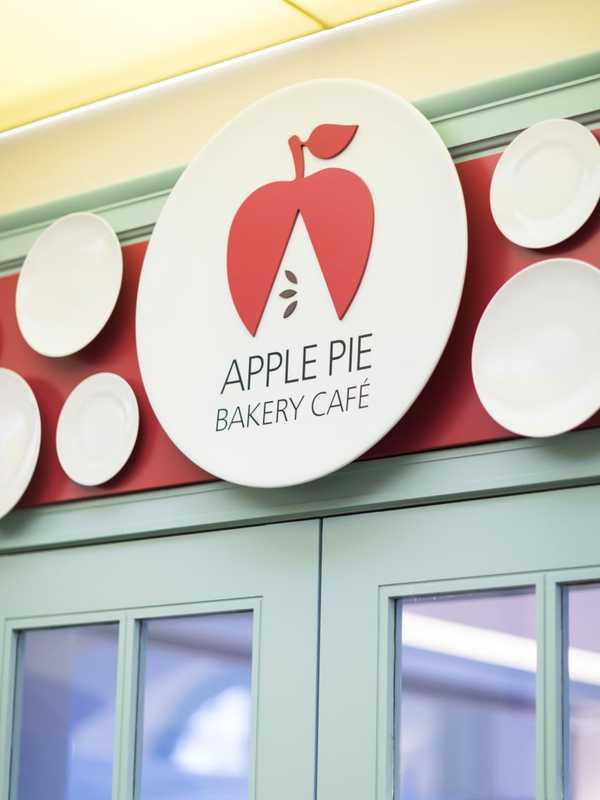 Hyde Park's Apple Pie Bakery Café Reopens With New Look, Menu