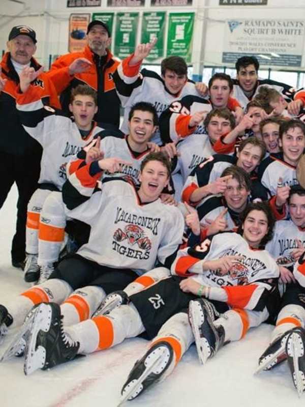 Mamaroneck HS Hockey Team Advances To State 'Frozen Four' Championship Game