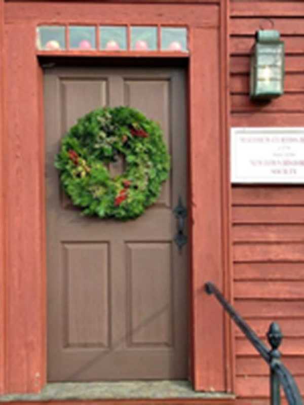 Take A Holiday Tour Of Newtown's Matthew Curtiss House Museum
