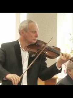 Violinist David Podles Performs At River Vale Public Library