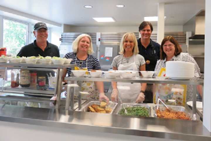 Pleasantville Financial Planners Help At Shelter
