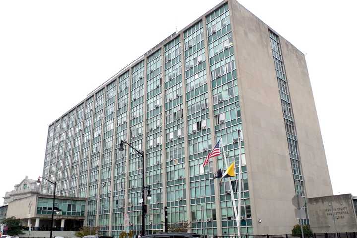 Authorities: Armed Civilian Report Unfounded, Hudson County Courthouse Lockdown Lifted