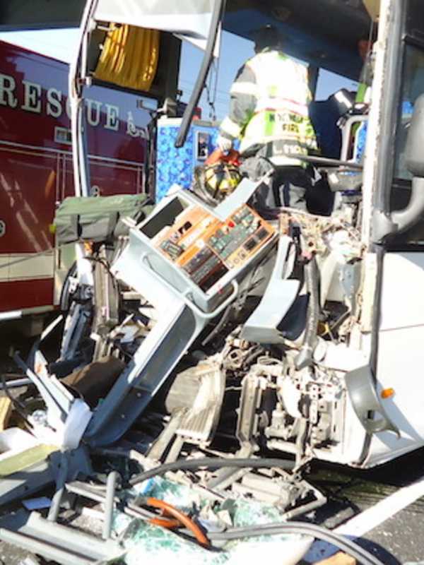 Bus Driver Dies From Injuries In I-95 Crash In Norwalk 