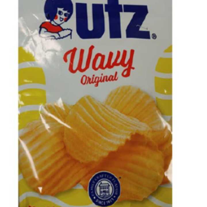 Utz 2.75 oz. Wavy Original Potato Chips.