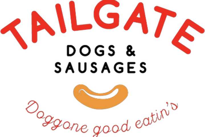 Tailgate Dogs & Sausage Debuts in New Rochelle