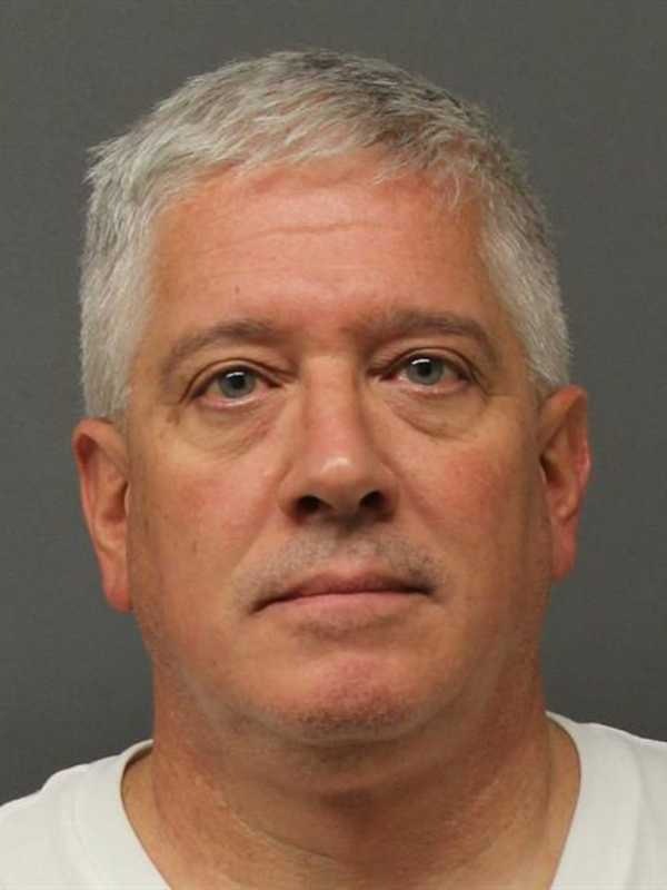 Prosecutor: New Milford Firefighting Vet Got Underage Girls To Have Sex Chats, Send Nude Pics