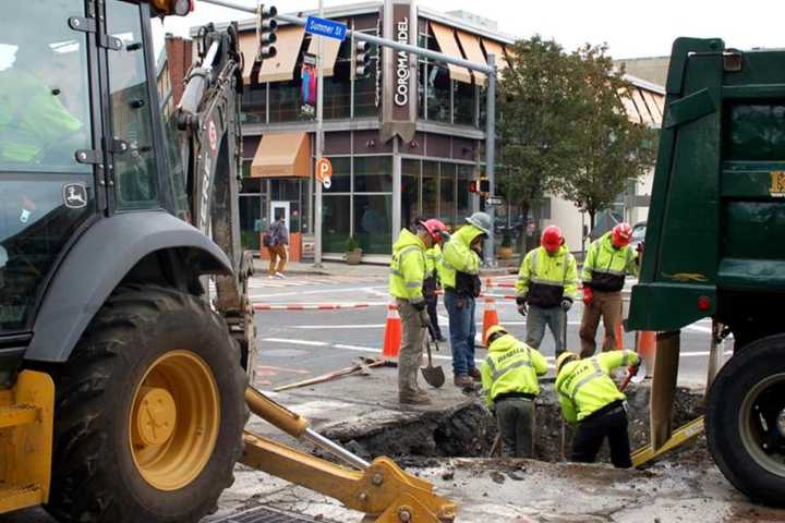 Eversource Digs Up Downtown Stamford To Upgrade Natural Gas System