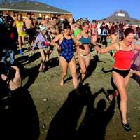 Neighbors Taking The Plunge To Help Save The Children In Fairfield