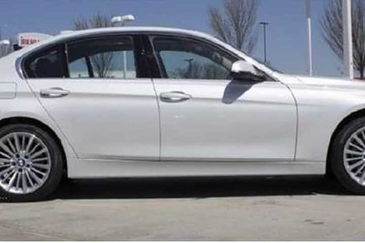 Pair Carjacked In Newark By Trio Selling Phone Online