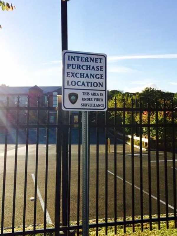 Darien Police Headquarters Established As Internet Purchase Safe Place