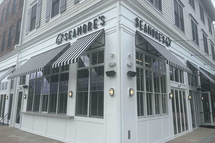 Popular NYC Seafood Restaurant Coming To CT