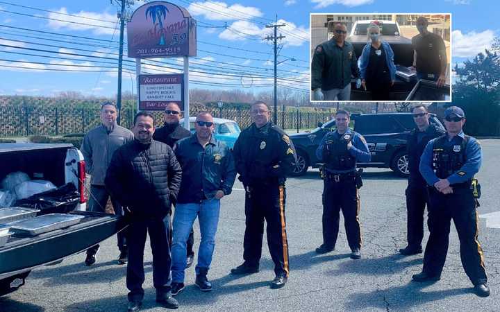 Moonachie Police Bring Lunch To Hospital Staff | Ridgefield Park ...