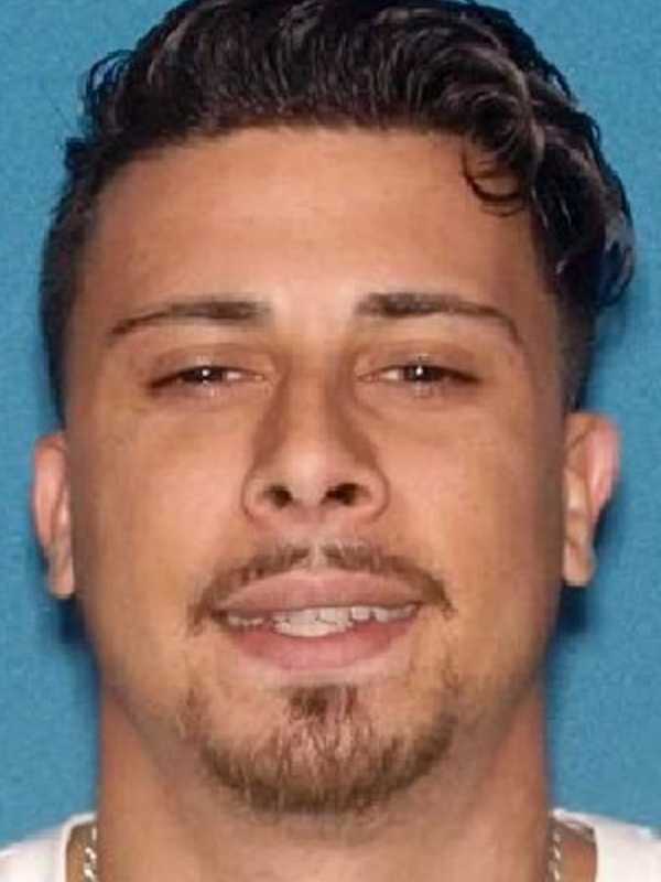 Bogus 911 Call Of Man With Gun Brings Police To Popular Bogota Bar Forced Closed By Crime