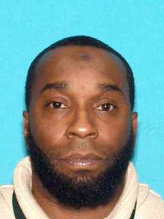 SEEN HIM? Newark Police Looking For Armed Robbery Suspect
