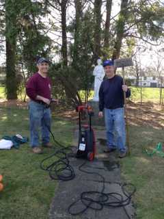 Norwalk Knights Of Columbus Spruce Up Grounds At Notre Dame Home