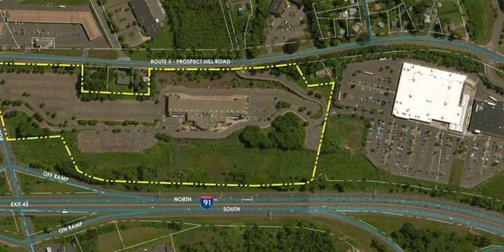 An aerial photo of the proposed site for a casino along I-91 in East Windsor.