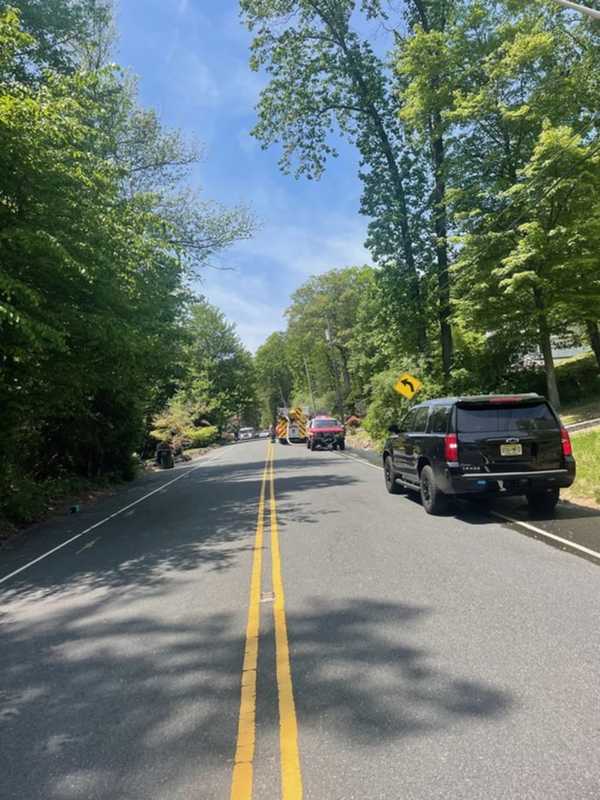 Firefighters Battling Brush Blaze In Mountainside (DEVELOPING)