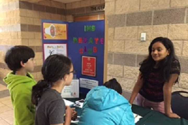 Irvington Middle School Students Explore Interests Through Club Fair