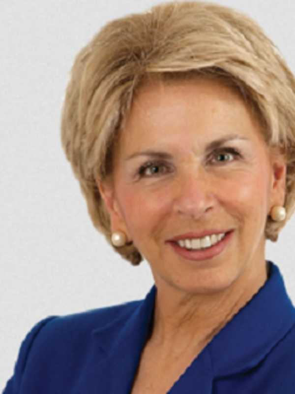 Cuomo Weighs Replacement For Westchester DA DeFiore