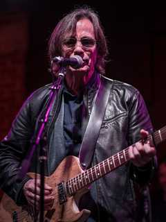 Rock And Roll Hall Of Famer Jackson Browne Tests Positive For Coronavirus