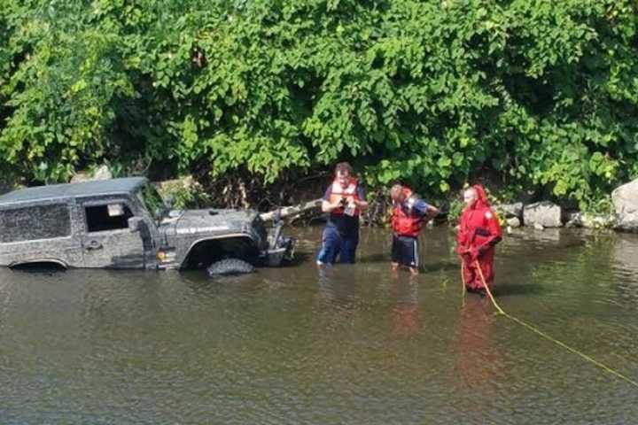 Jeep Plunges Into Ramapo River; Pomona Driver Faces Charges