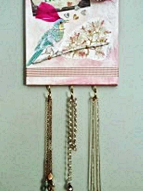 Join In Adult Crafting At Monroe Library