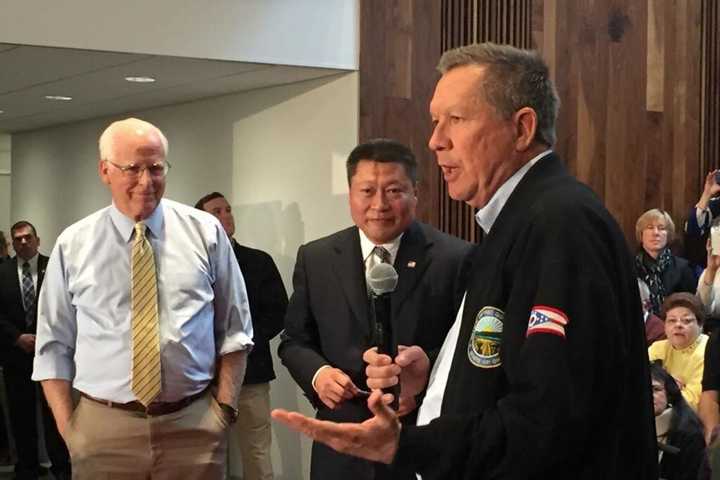 Crowd Cheers As Kasich Brings Presidential Campaign To SHU In Fairfield