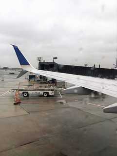 Passenger Bridge Wheel Rolls Over Worker's Leg At Newark Airport