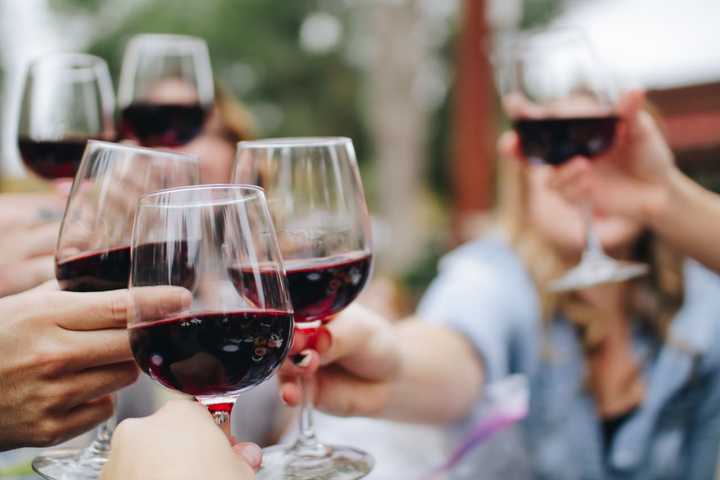 Casting Call: NJ Models Wanted For Papi Wine Shoot