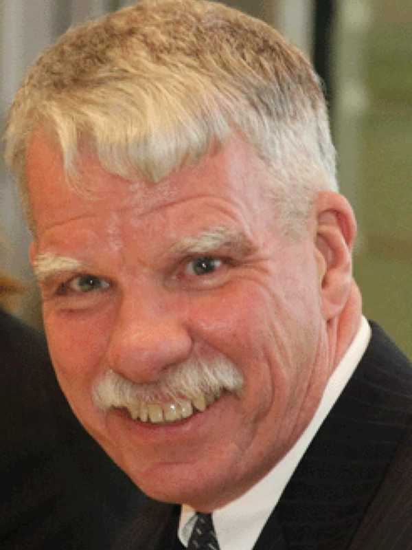 Connecticut State's Attorney: Police Can't Stop Owners Openly Carrying Guns