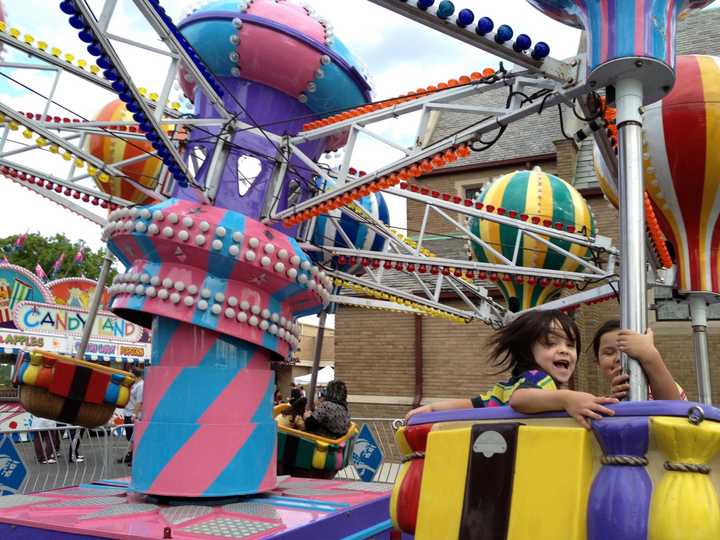 The Oakland carnival is coming next week -- and you can get discounted ride-wristbands now.