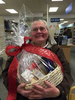 LaGrange Association Library Pairs Gift Baskets With Winter Reading Program