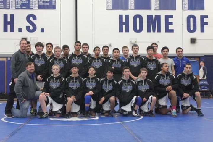 Hen Hud Wrestlers Win Award For Sportsmanship