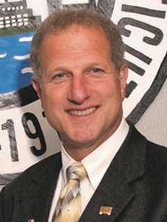 Lauretti Seeks 13th Term As Shelton Mayor Against Two Foes