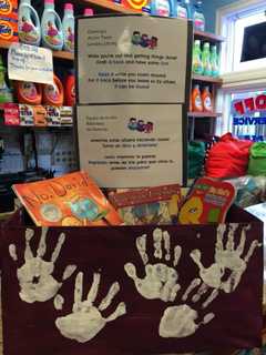 Lending Libraries Pop Up In Ossining Encouraging Kids To Read