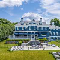 ‘Bathtub To Die For’: Former US President Once Partied At This $5M Lenox Mansion